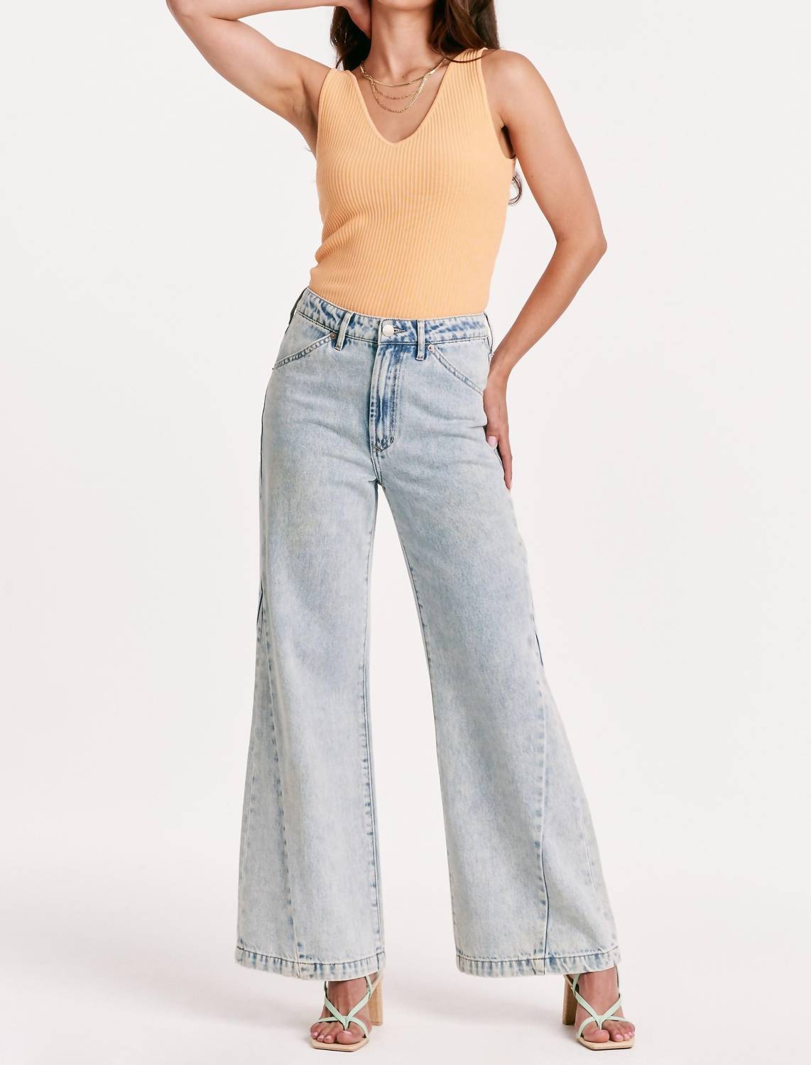 Another Love - Noa V-neck Sweater Tank Top