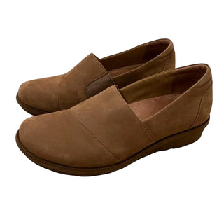 Dansko - WOMEN'S JULIA NUBUCK LOAFER