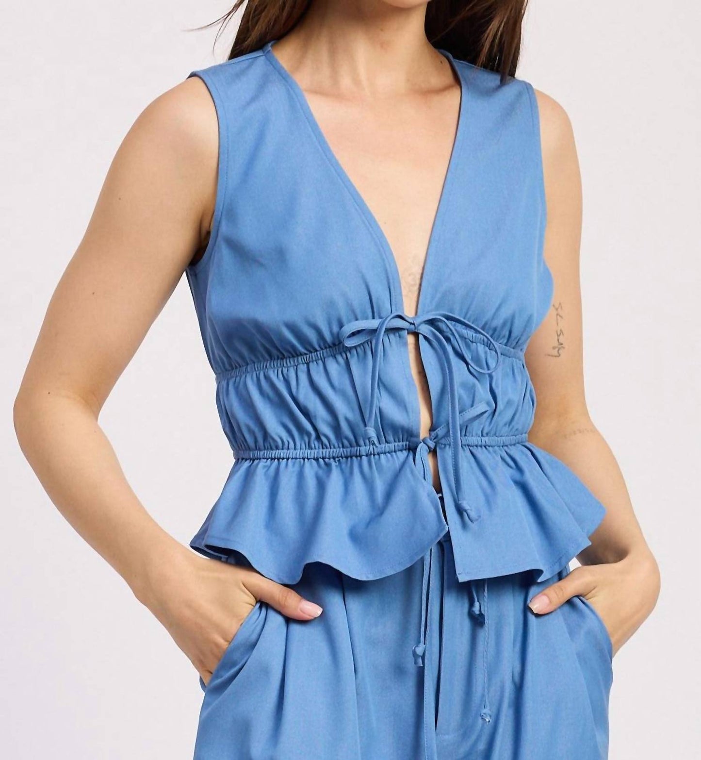 En Saison - Sleeveless Double Tie Top