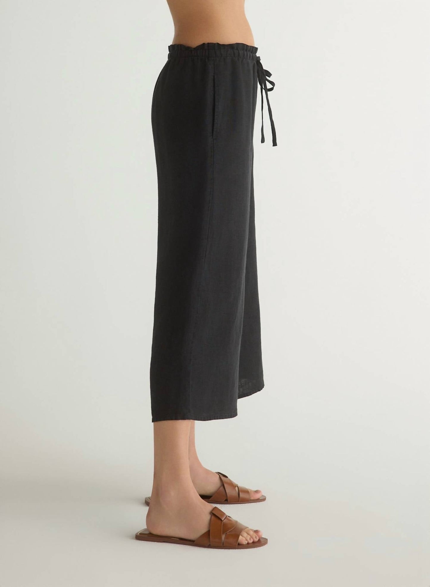 Bella Dahl - Ruffle Waist Wide Leg Crop Pant