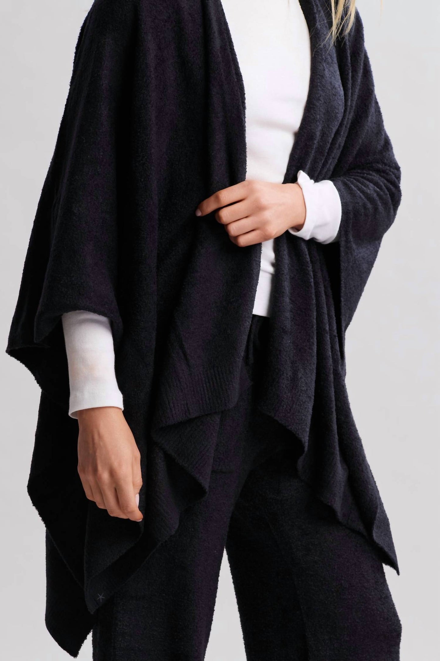 Barefoot Dreams - Cozychic Lite Weekend Wrap