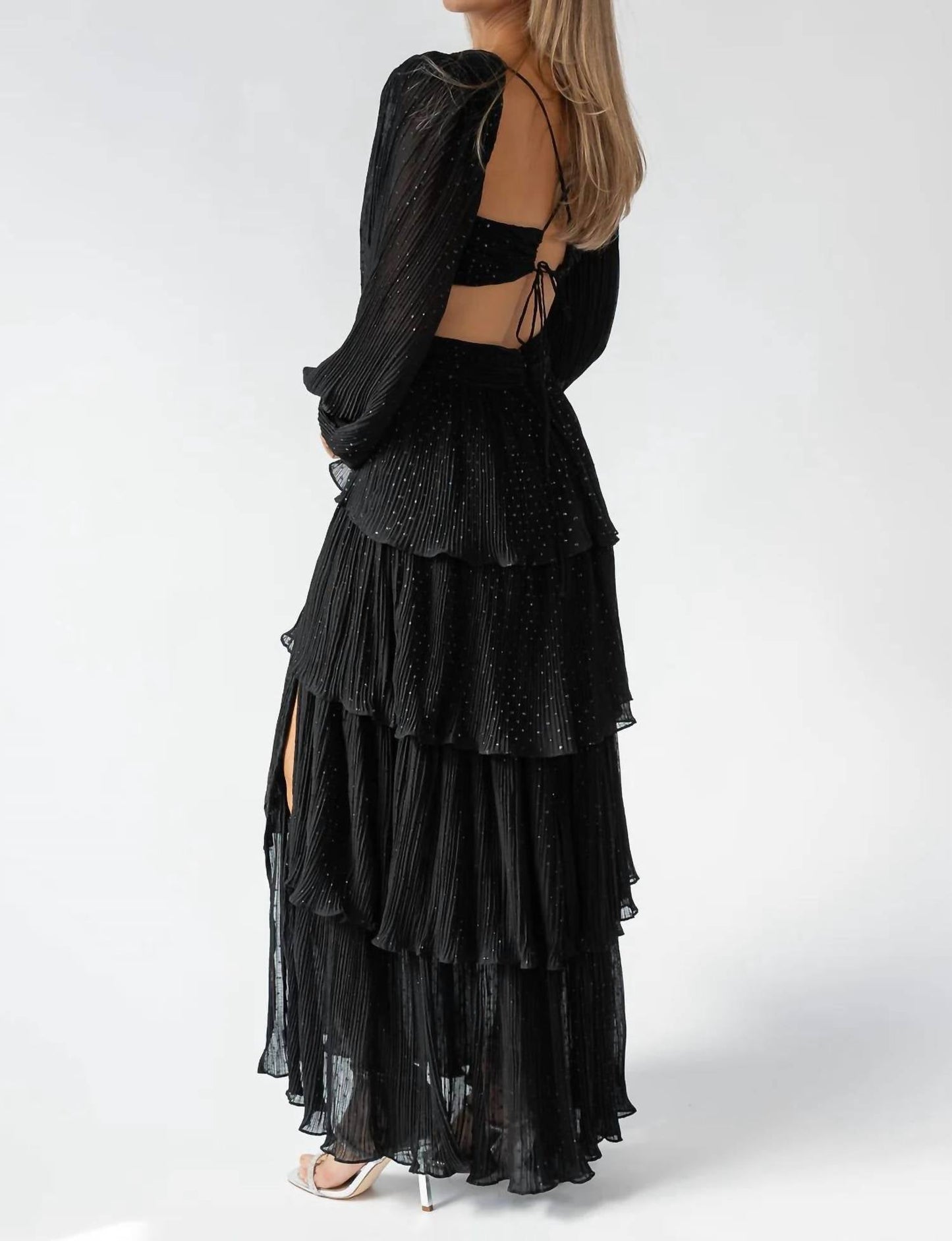 Astr - Anora Vneck Pleated Tiered Maxi Dress