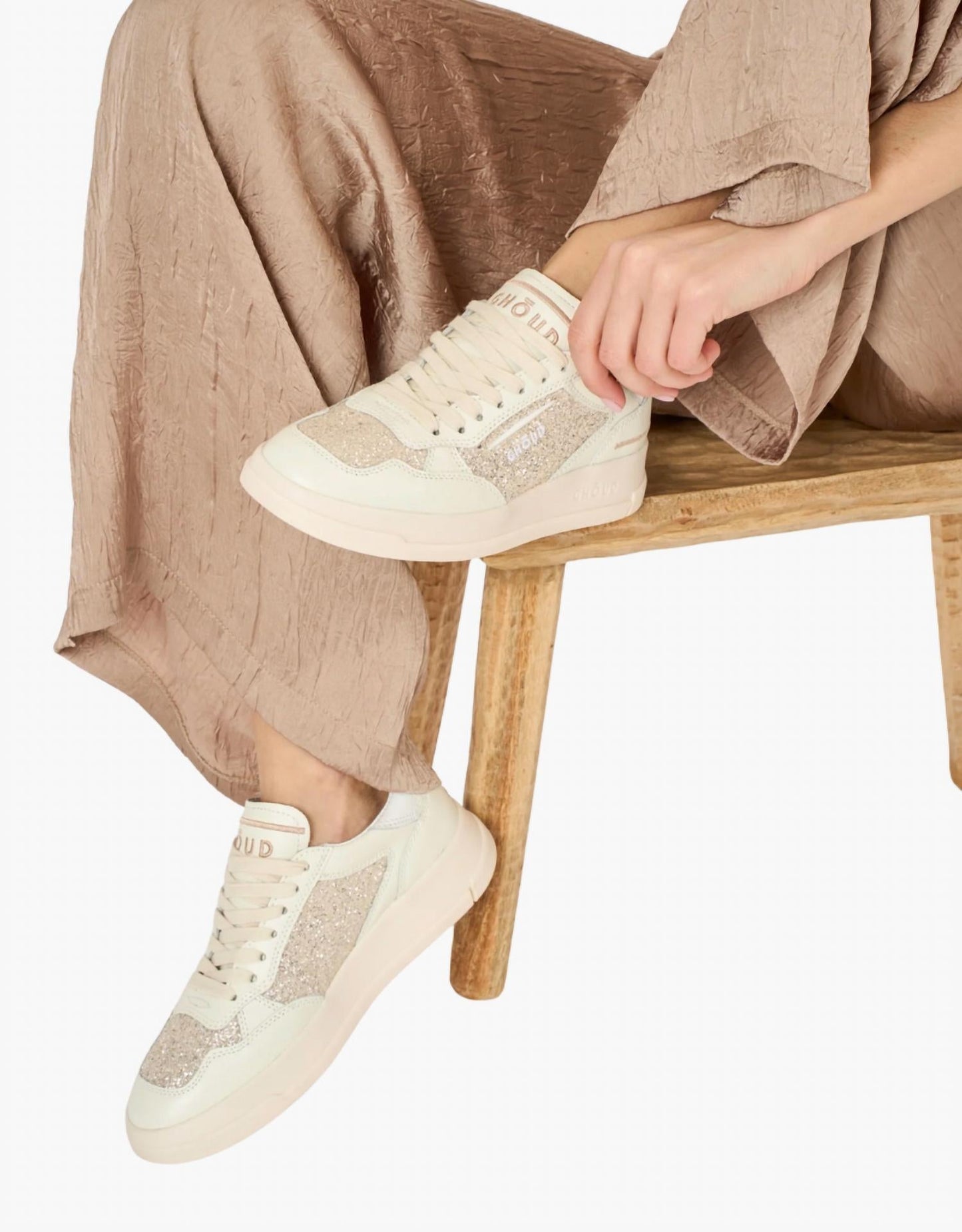 Ghōud - Wome's Tweener Low Sneakers