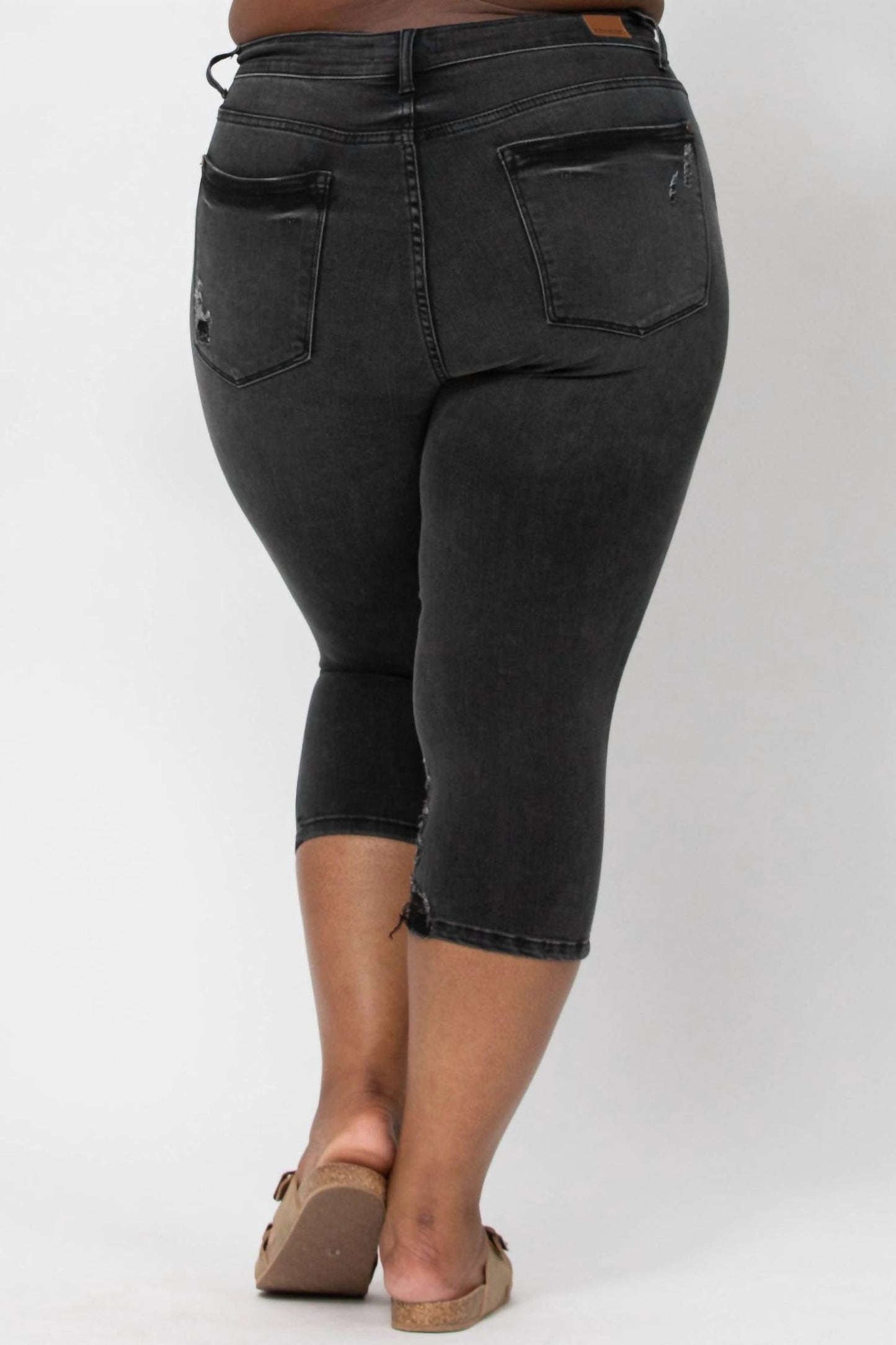Judy Blue - Destroyed Skinny Capri