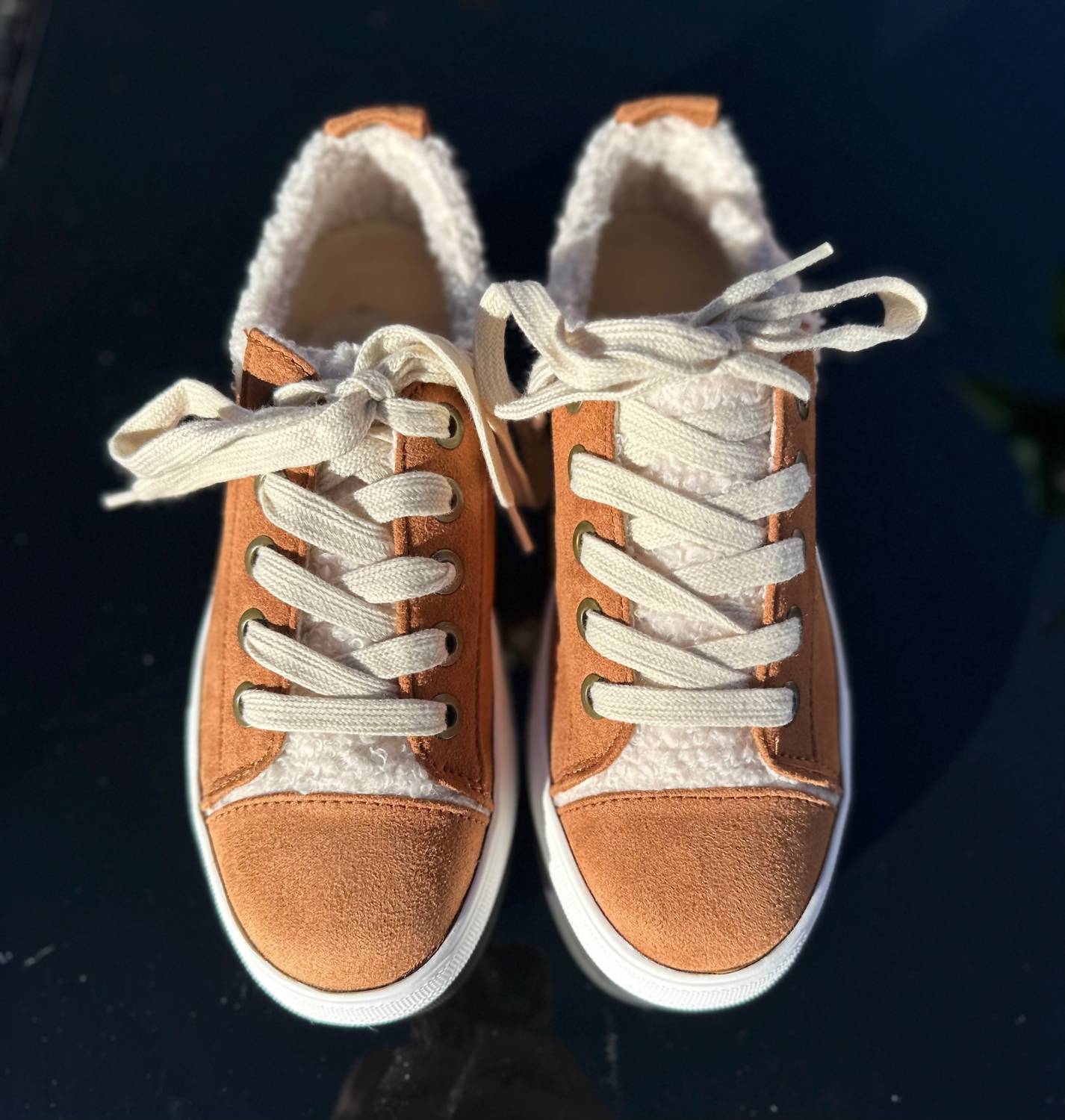 Mars Sky Shoes - Women Furry Lace Up Low Top Sneakers