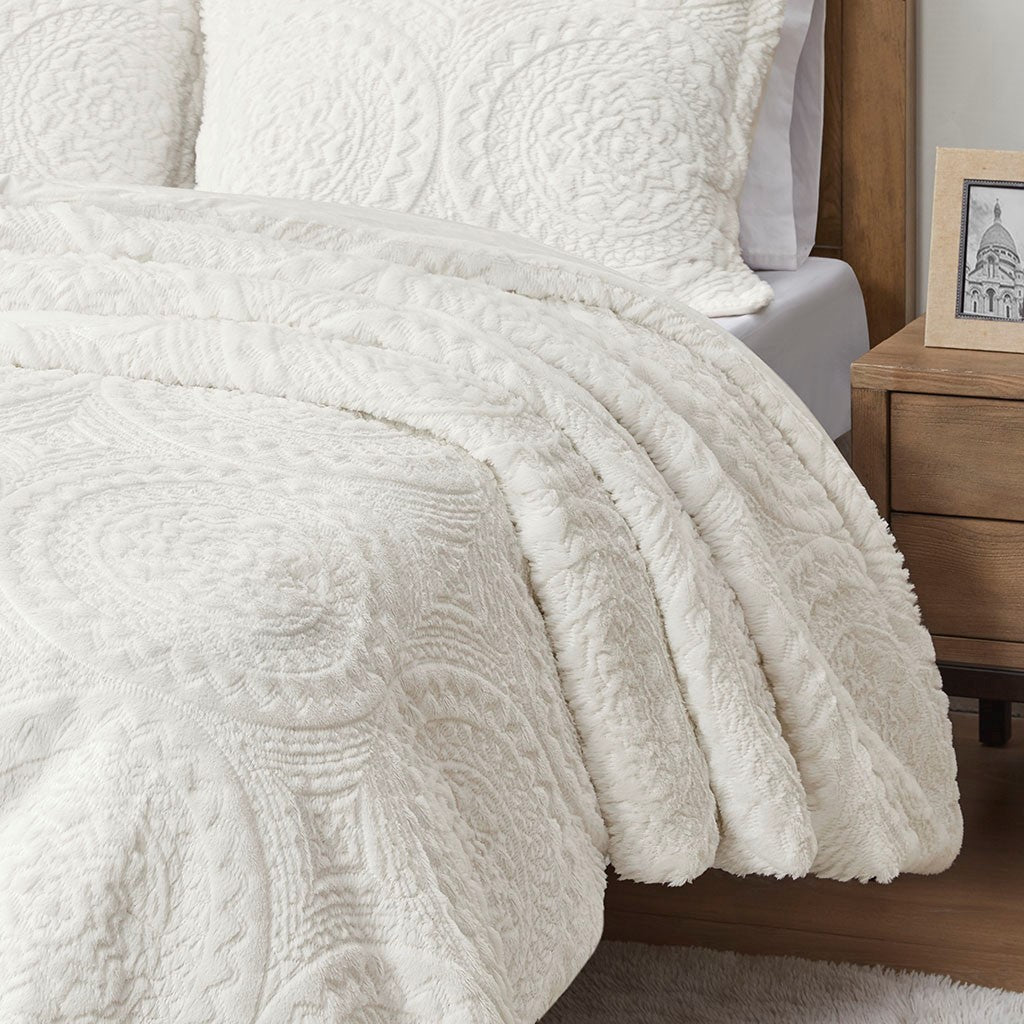 King/Cal King Embroidered Medallion Faux Fur Comforter Mini Set