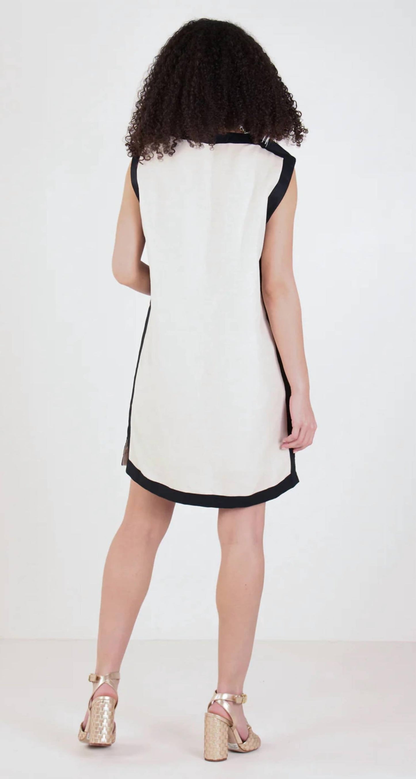 Emily Mccarthy - Emily Linen Shift Dress