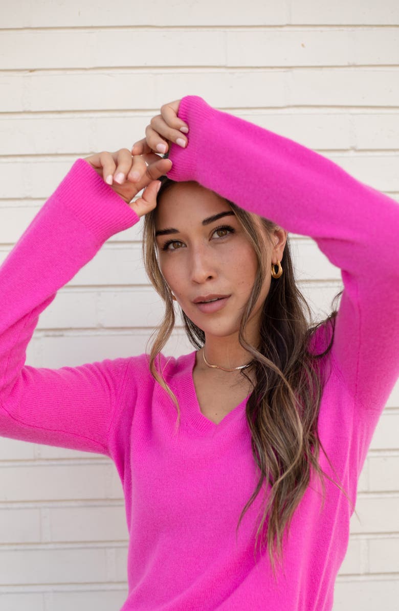 Nordstrom Cashmere Essential V-Neck Sweater In Pink Flash Size Small