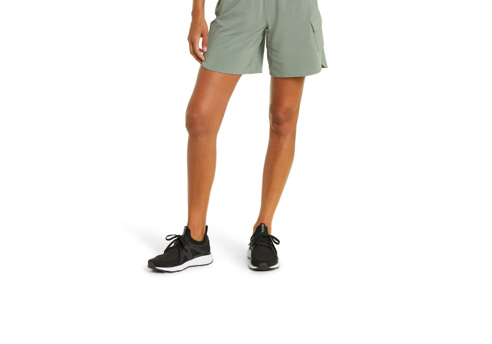 Zella Women's Green Agave Getaway Bermuda Shorts Size Small