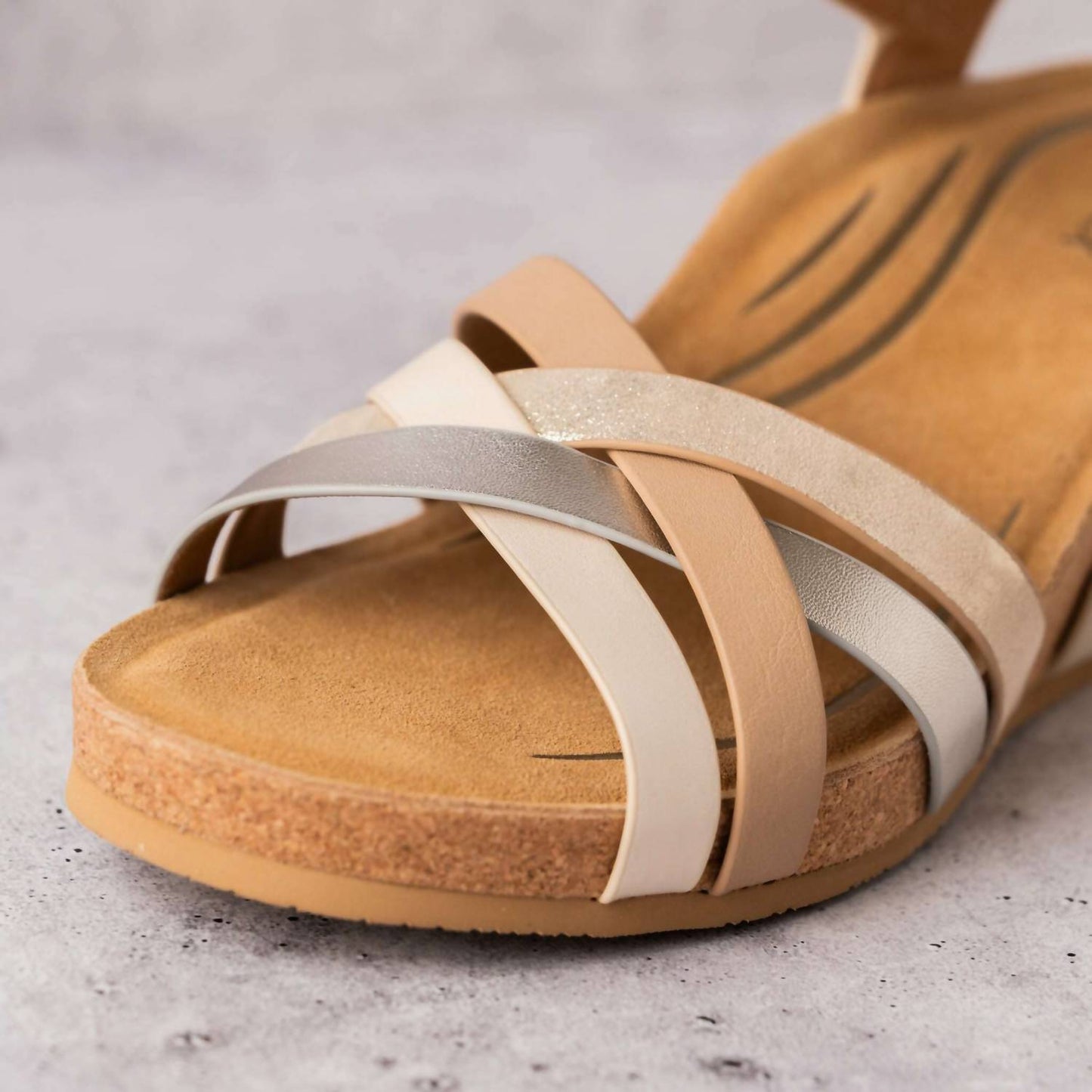 Aetrex - Women's Noelle Wedge Sandal