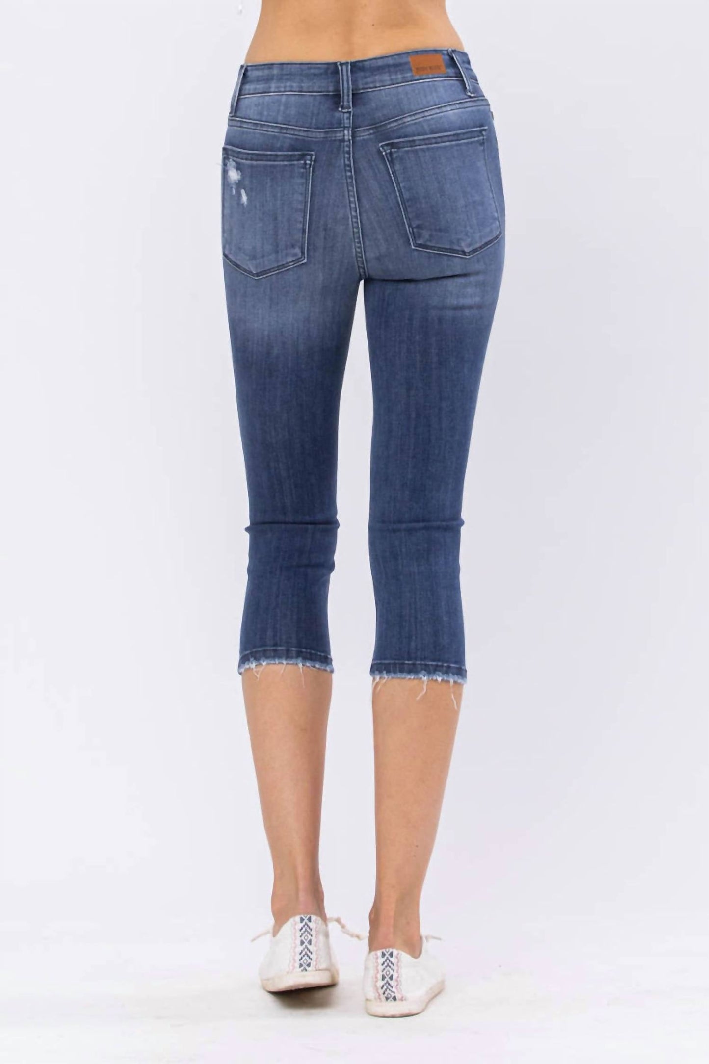 Judy Blue - Mid-rise Contrast Patch Skinny Capri Jeans