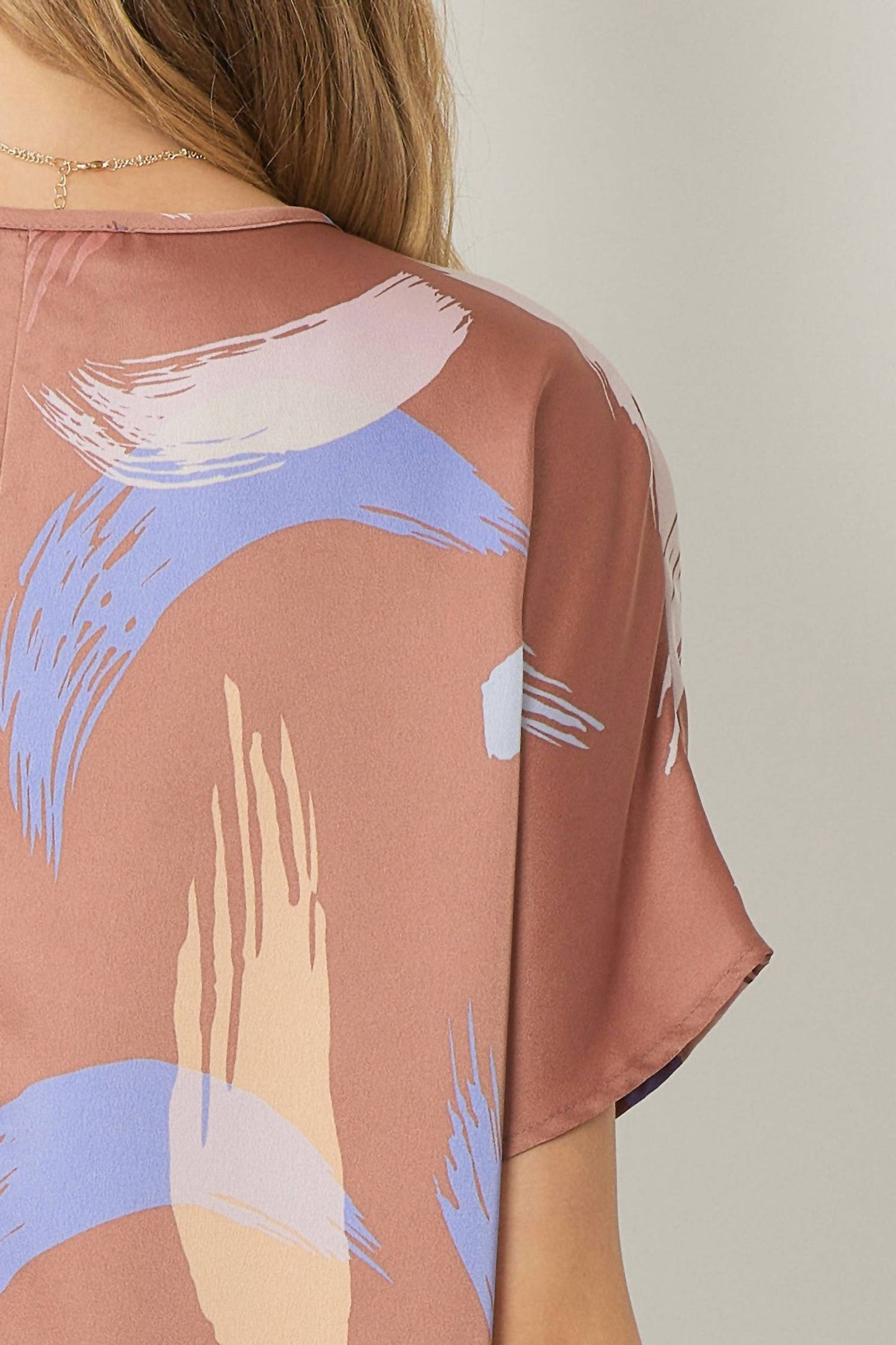 Entro - Brushstroke V-neck Top