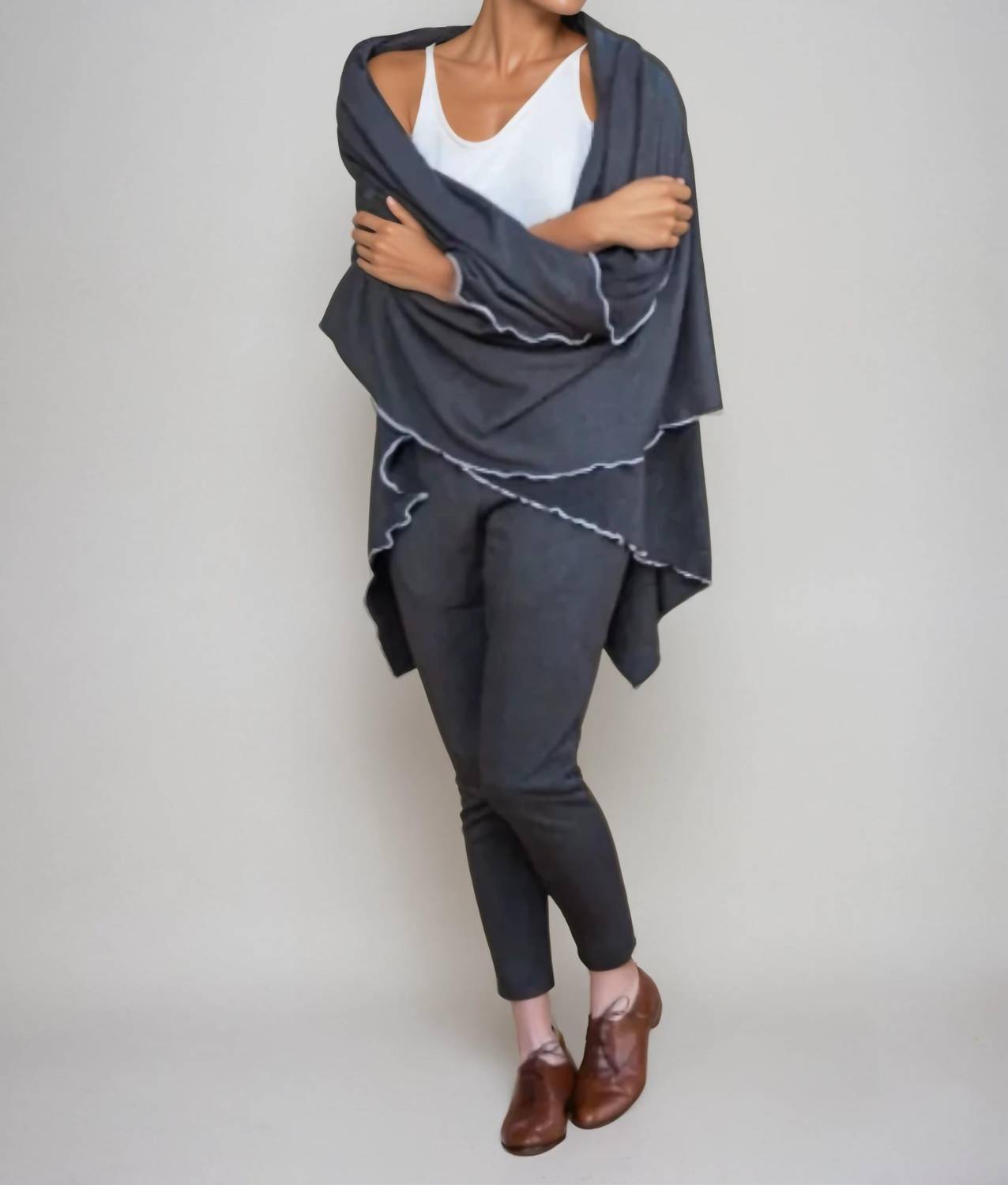 Buki - Blanket Travel Wrap