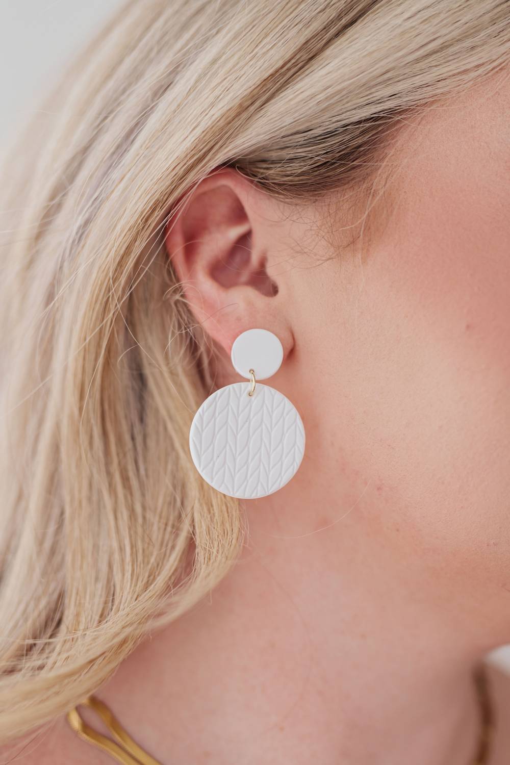 123 Amore - Women's Falling Petals Earrings
