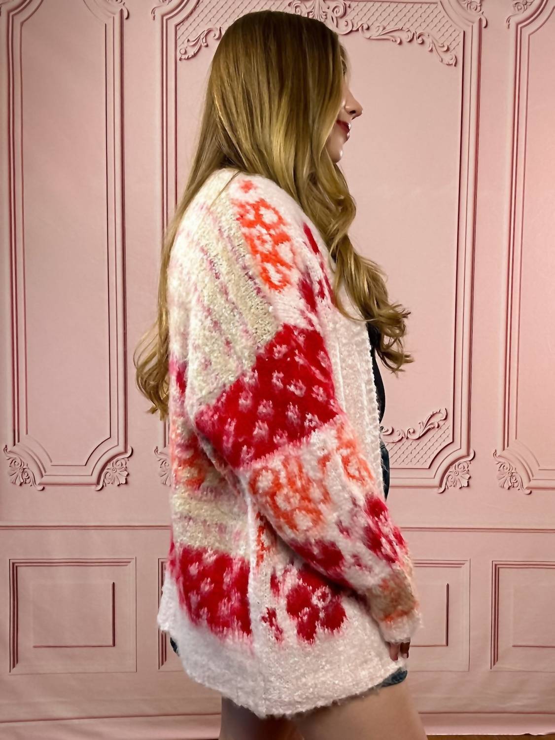 &Merci - Oversized Fuzzy Floral Cardigan
