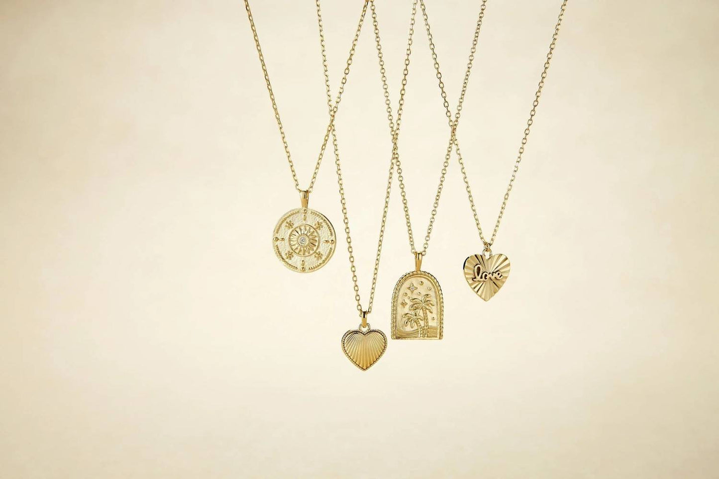 Eklexic - Women's Round Sun Pendant With Cubic Zirconia Center Stone Necklace