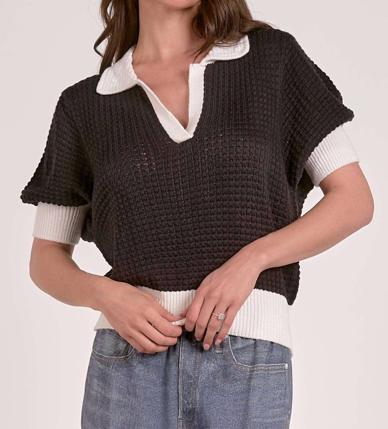 Elan - Clara Collared Elbow Sleeve Sweater
