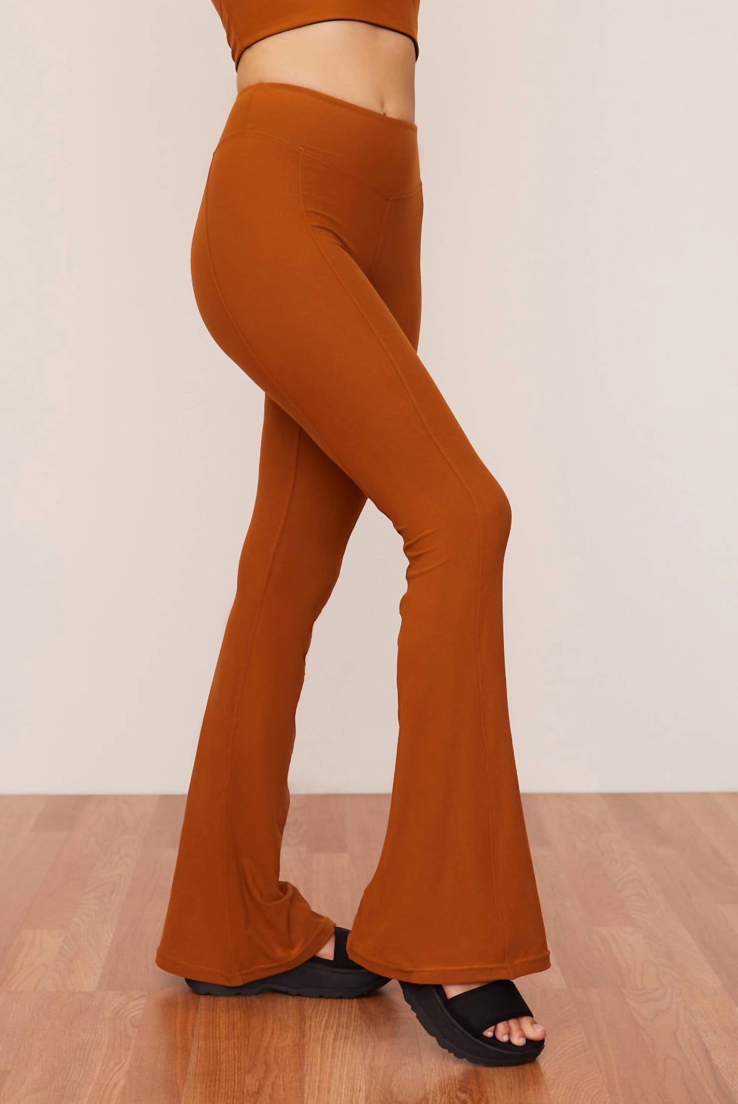 Wolven - Active Flare Pants