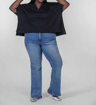 Psophia - V-neck One Pocket Dolman Tee