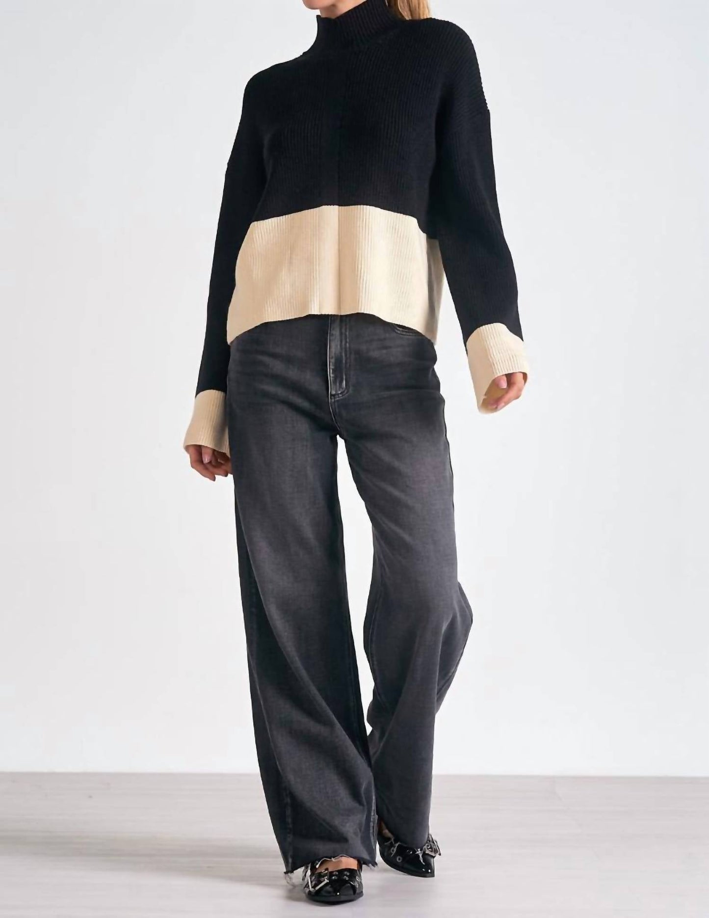 Elan - Amber Color Block Sweater Top