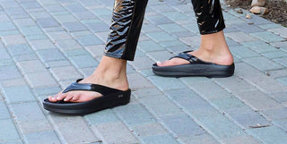 Oofos - Women's Oomega Thong