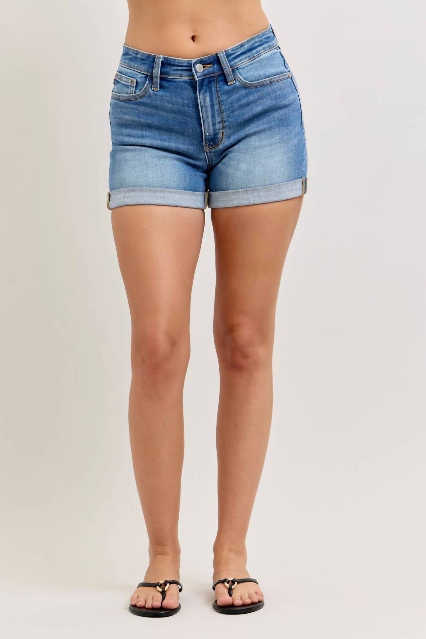 Judy Blue - Mid Rise Slim Shorts