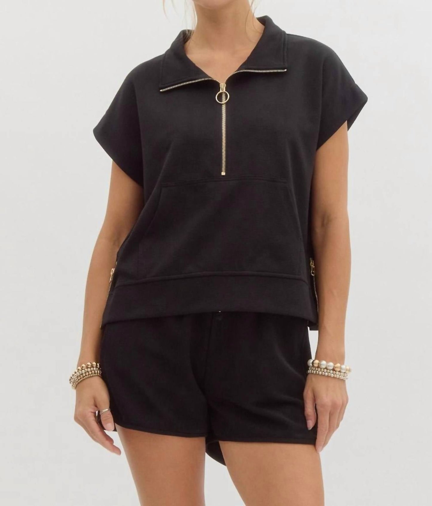Entro - Ribbed High Waisted Shorts