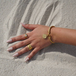 Ellie Vail - Women's Logan Textured Ring