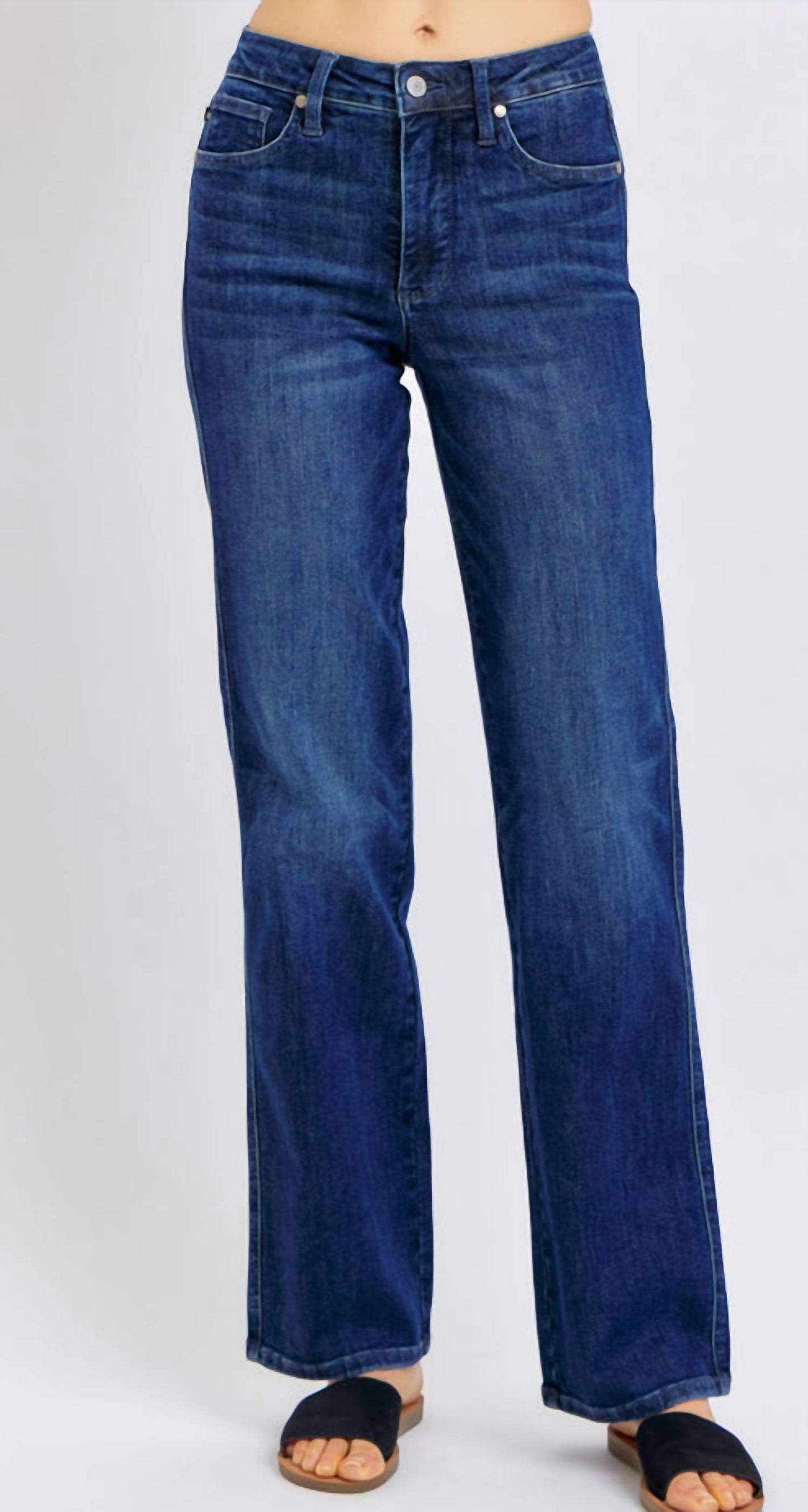 Judy Blue - Mid Rise Tummy Control Classic Straight Jeans