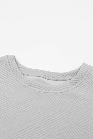 Aapparella - Textured T-shirt And Pant Set