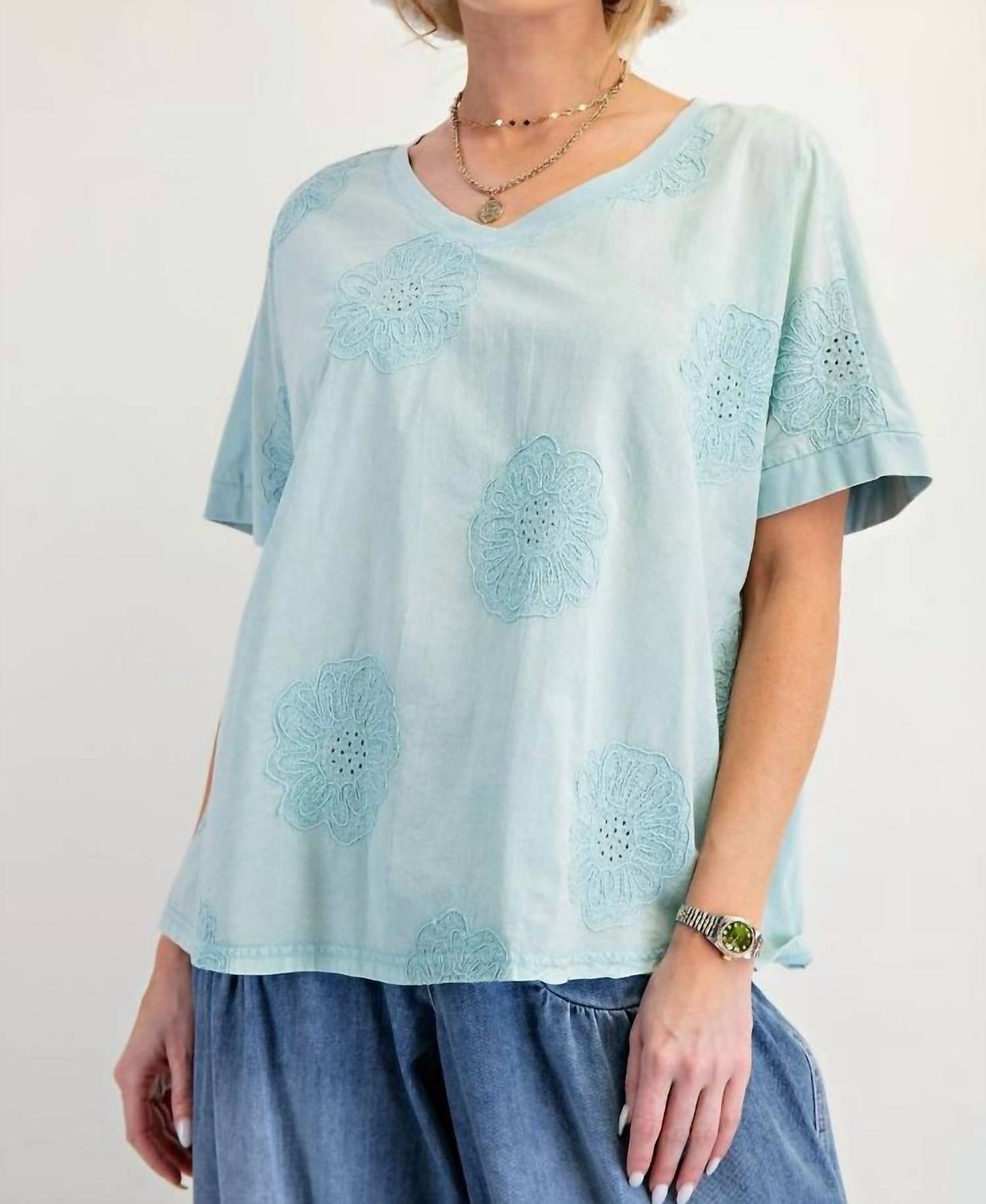 Easel - Embroidered Mineral Wash Boxy Top