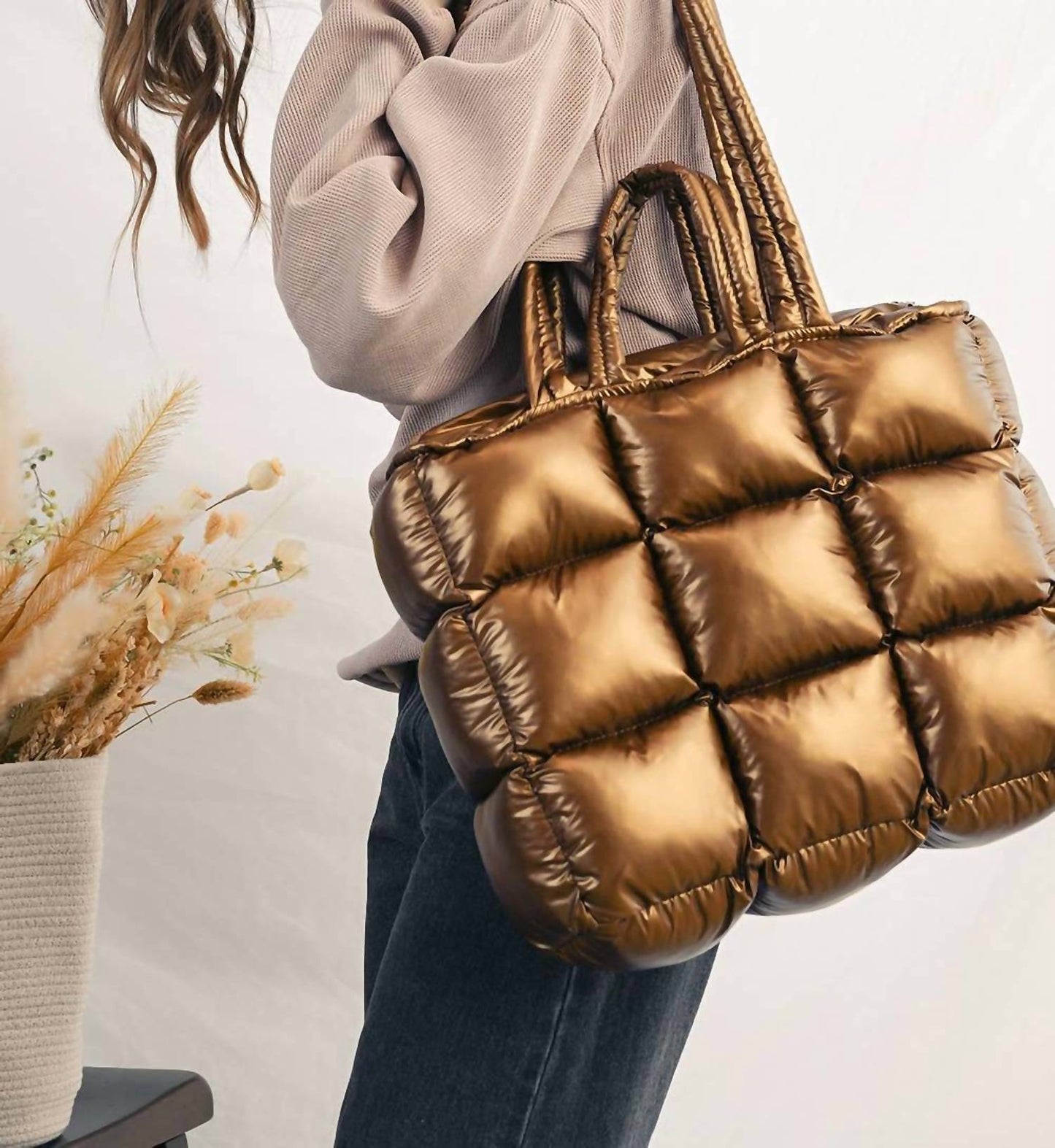 Aapparella - Women's Quilted Puffer Tote Bag