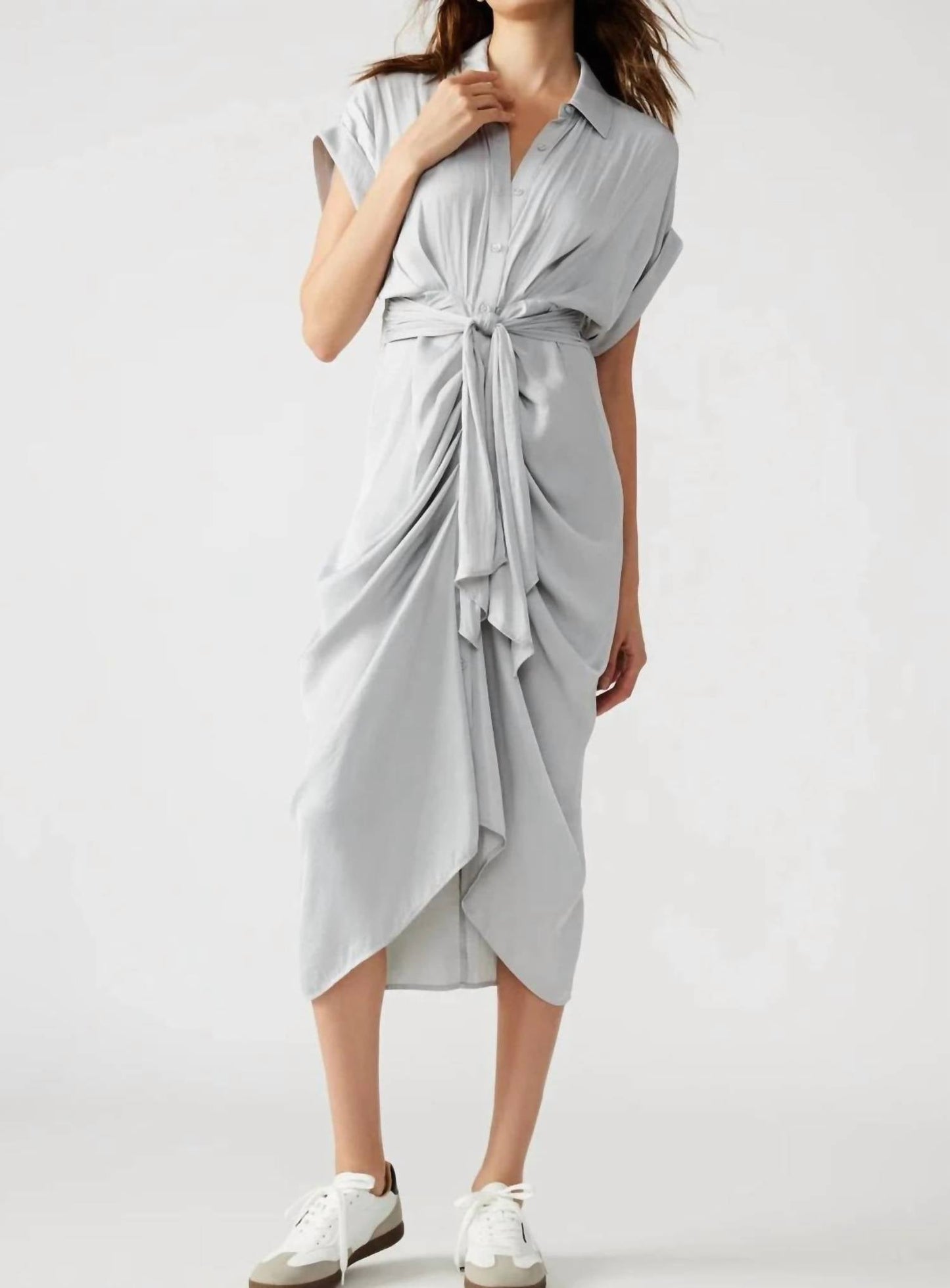 Steve Madden - SATIN TIE WAIST MIDI DRESS