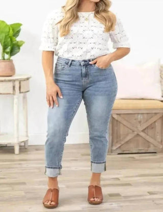 Judy Blue - Midrise Boyfriend Jeans