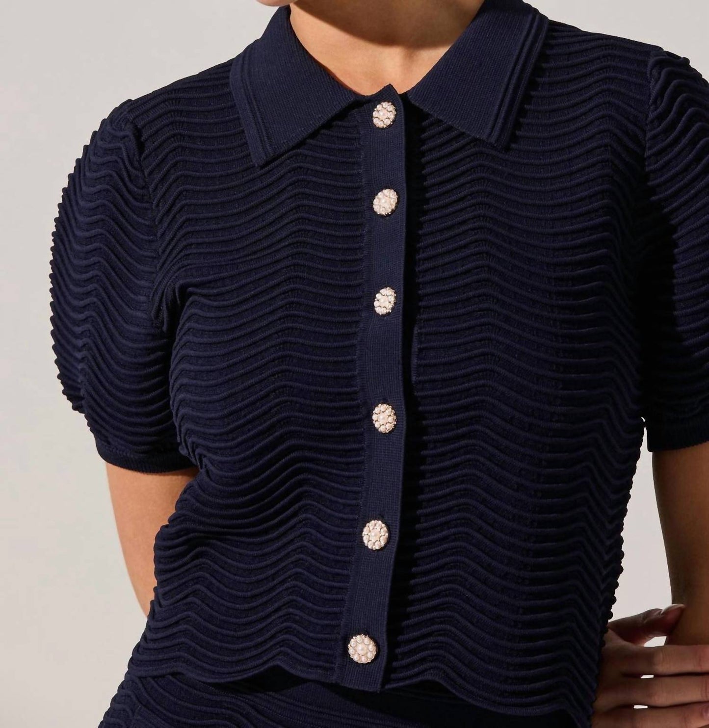Astr - Perrine Scalloped Short Sleeve Cardigan