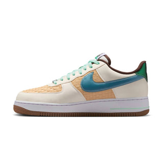 Nike - Men's Air Force 1 Retro Shoe