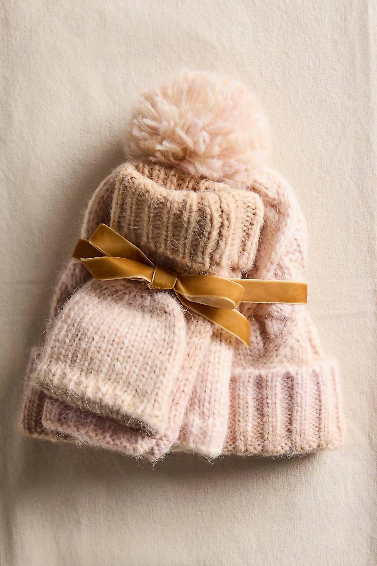 Free People - Rainbow Run Hat And Glove Set