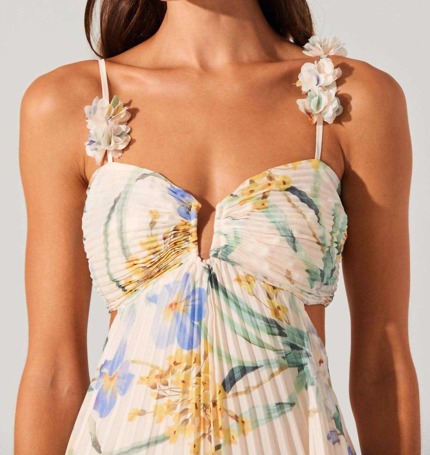 Astr - Emese Floral Pleated Maxi Dress