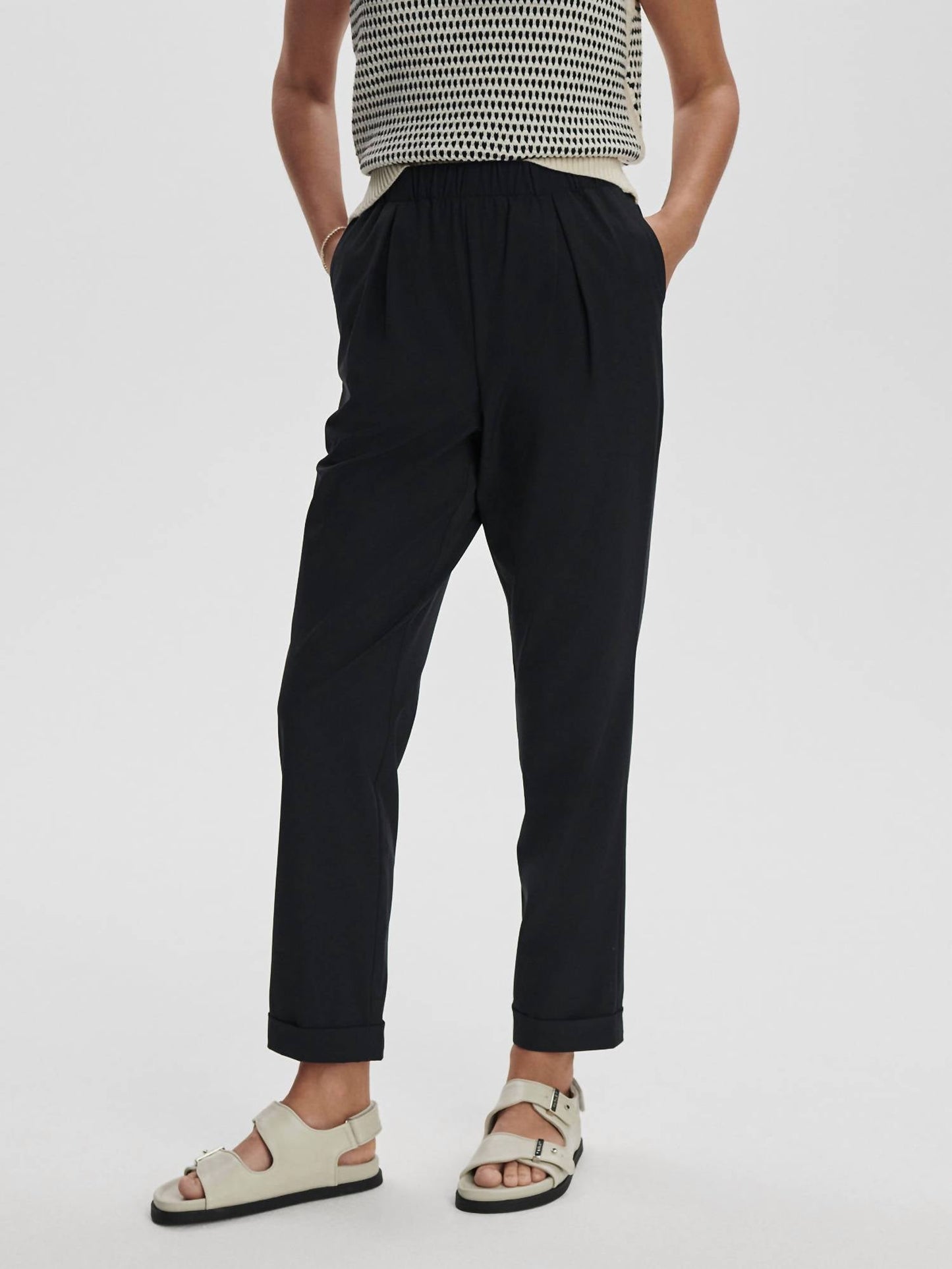 Varley - Alana Slim Tapered Cuff Pant 27"