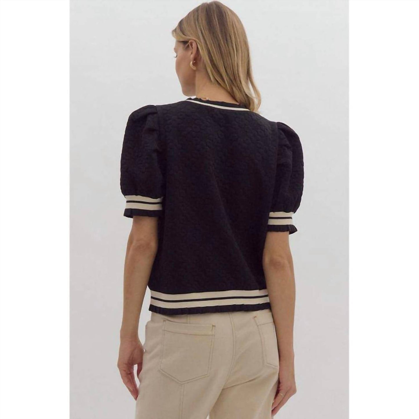 Entro - Short Sleeve Floral Textured Top