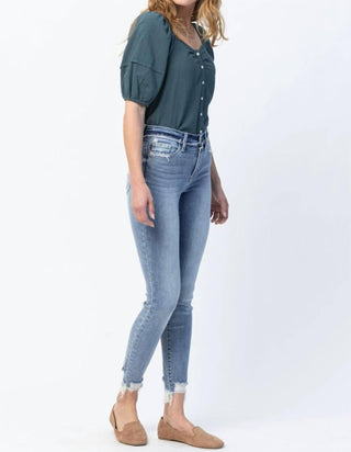 Judy Blue - Mid Rise Skinny Jeans