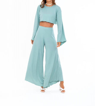 Soah - Women's Clear Skies Crop Top