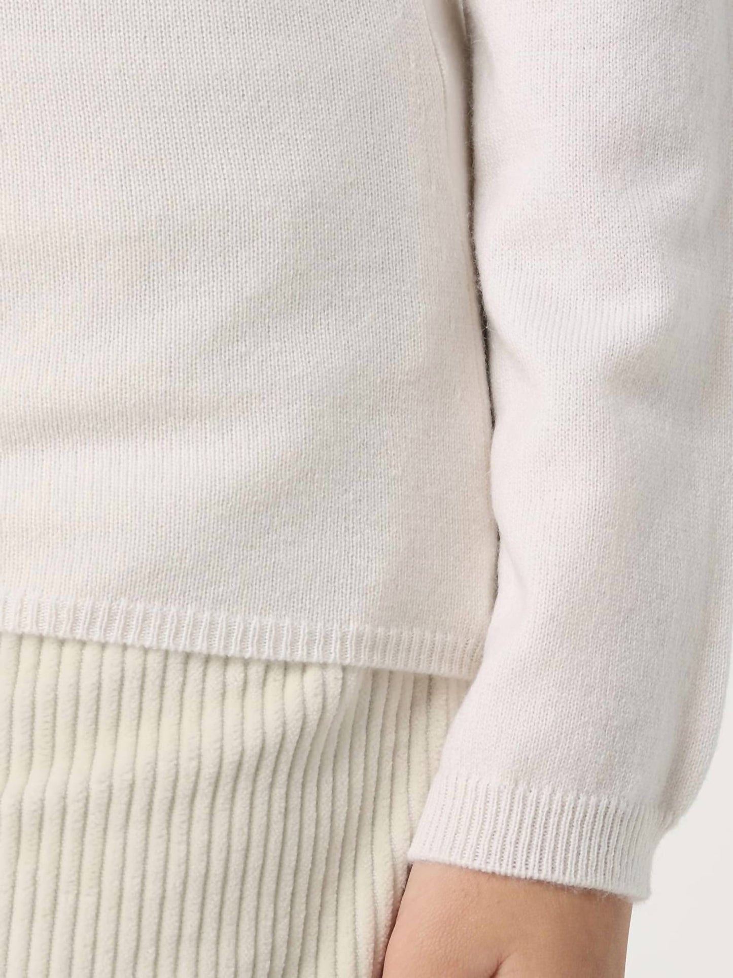 Allude - RD Crew Neck Cashmere Blend Sweater