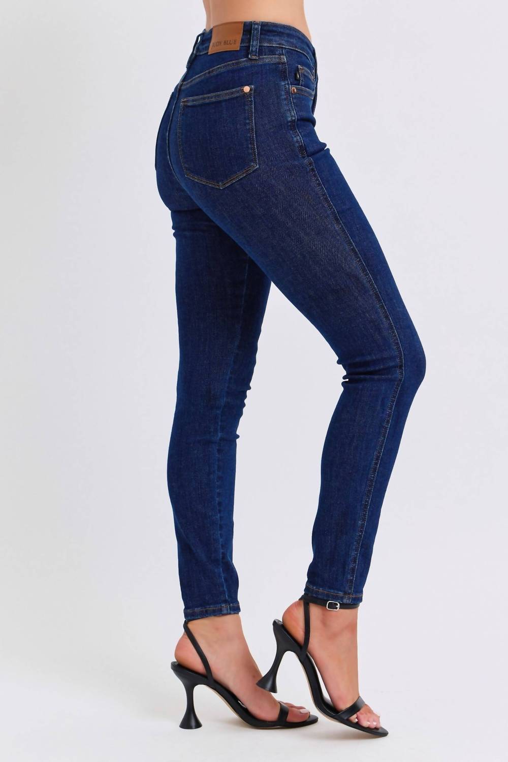 Judy Blue - Sleek Sculpt Mid-rise Skinny Jeans