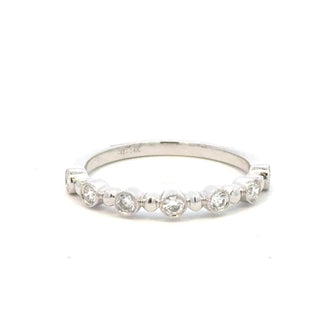 Aamiaa - 0.25 Carat Natural Diamond Bezel & Bar Band Ring