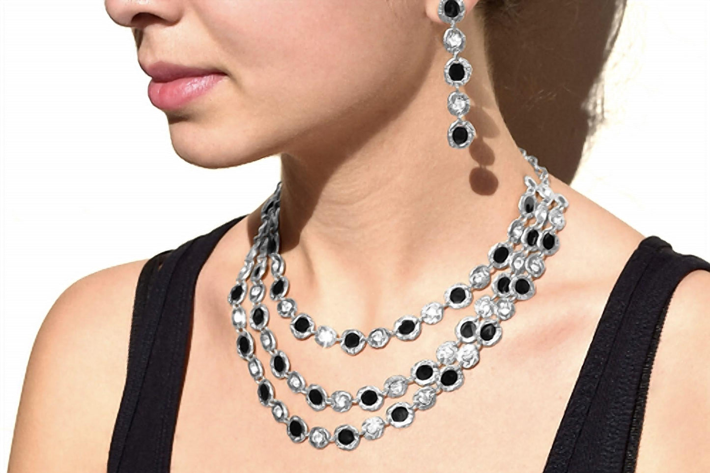 Avenue Chic - Women's Andrea Necklace