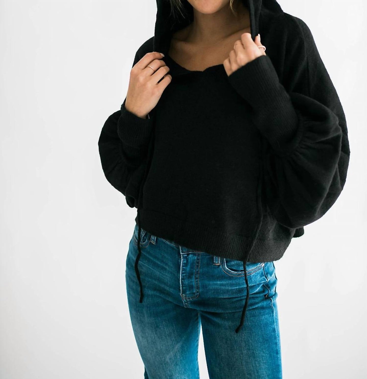 Falcon Park - Sara Hoodie