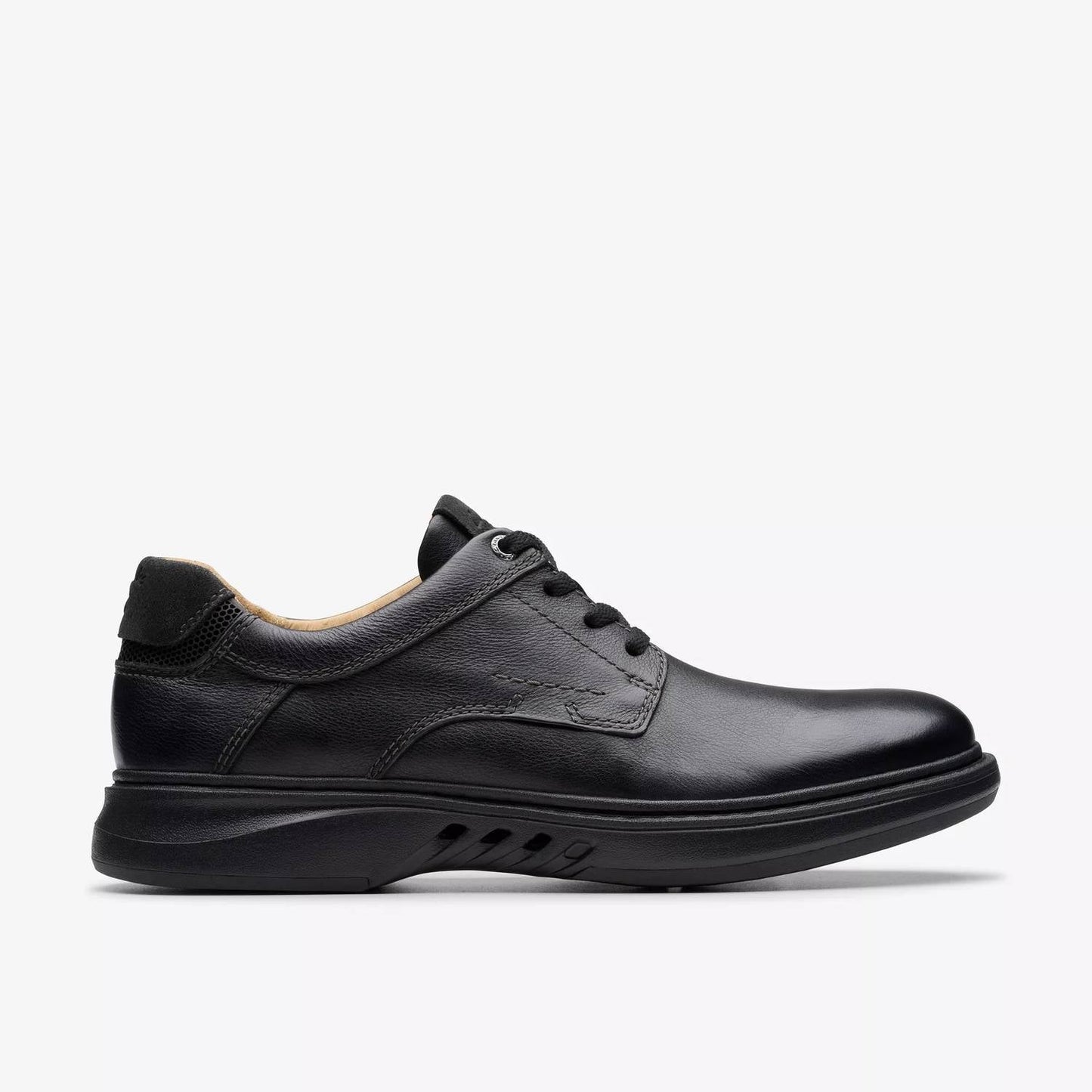 Clarks - Men's Un Briley Pace Shoes