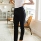 Judy Blue - Mid Rise Classic Slim Jeans