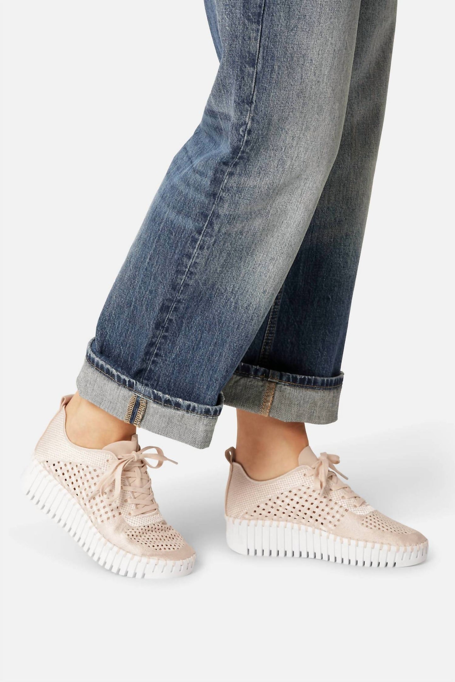 Ilse Jacobsen - Women's Tulip Embroidered Platform Sneaker